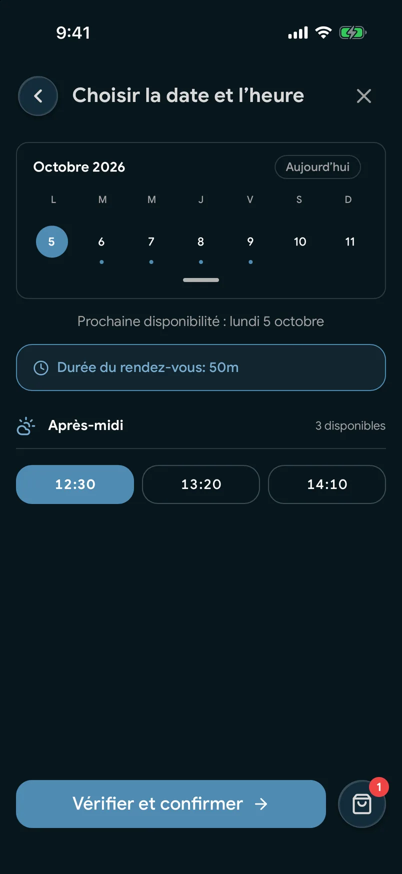 Une fiche d’entreprise dans l’application EasyBook, avec les horaires d’ouverture et un bouton « Réserver »
